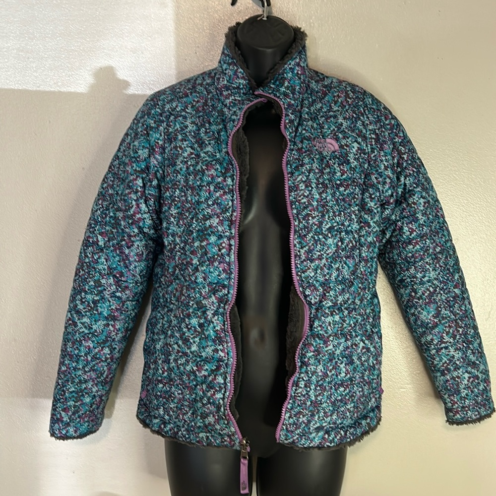 North Face Girls Reversible Jacket size large 14/16 in excellent condition